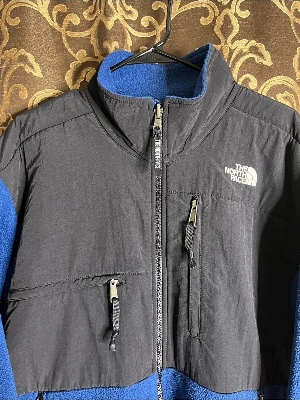 The North Face Men’s Black Denali Jacket with Blue Fleece Lining